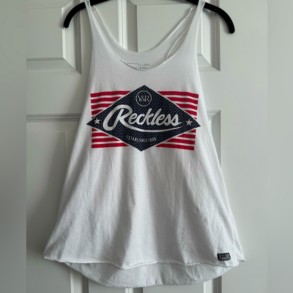 Americana Tank
